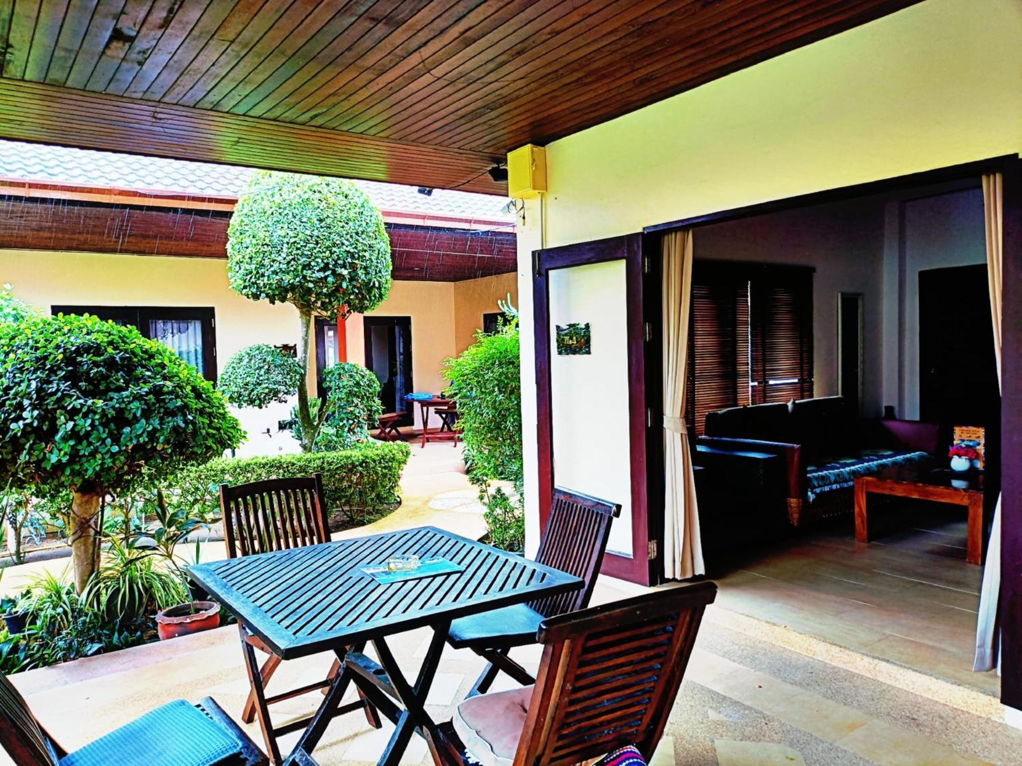 Baan Tropicana Mae Nam Extérieur photo